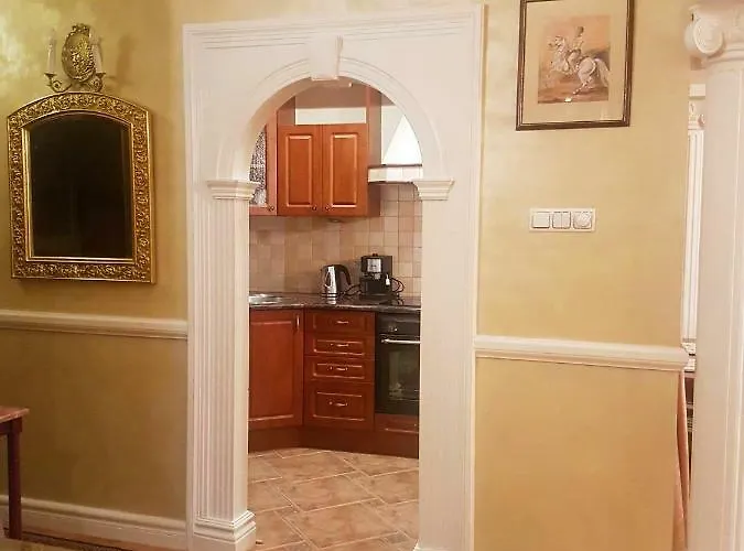 Goldstar Luxury Old Town