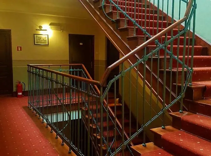 Goldstar Luxury Old Town