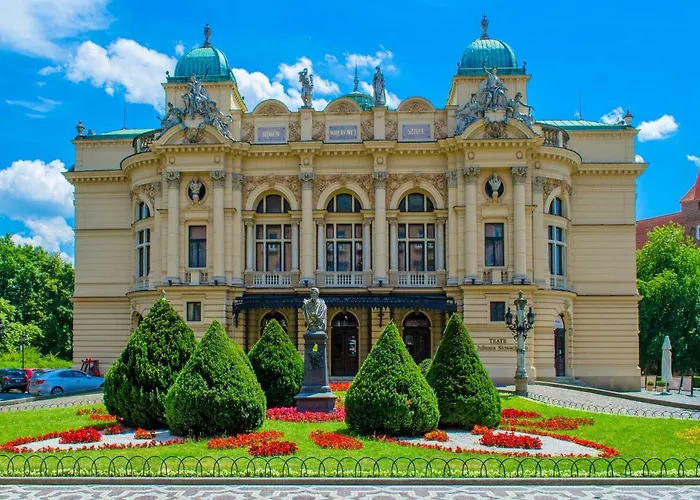 Goldstar Luxury Old Town *